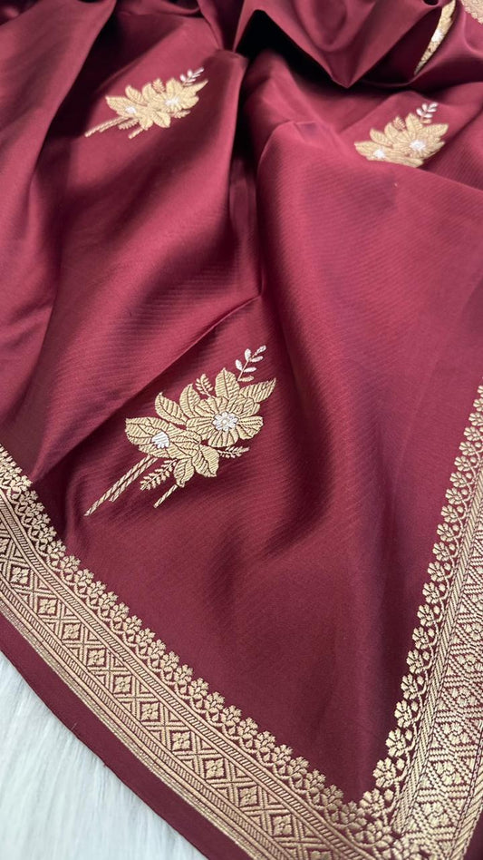 Pure Mashru Silk Small Zari Border Boota Saree