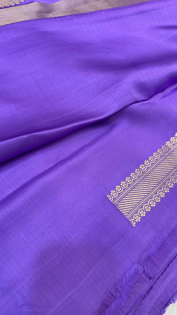 Pure Mashru Silk Skirt Open Zari Border Booti Saree