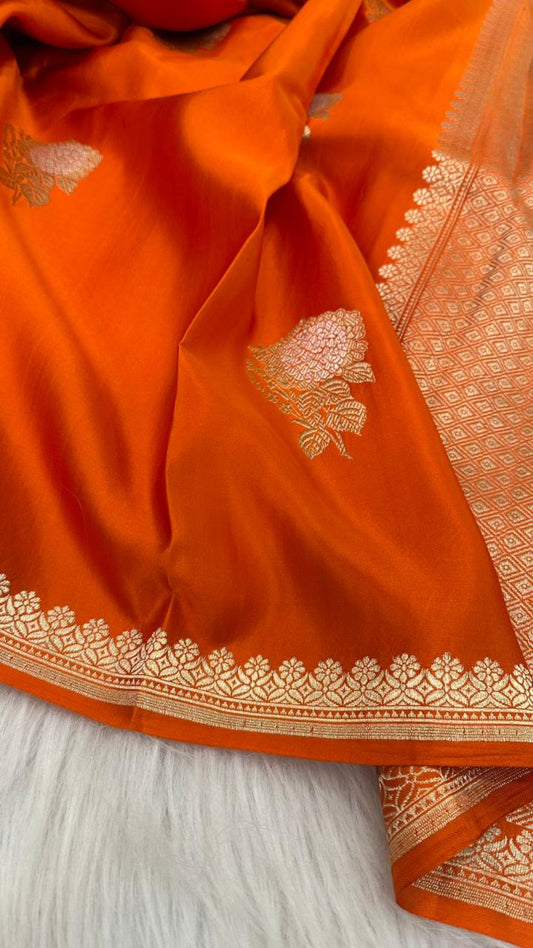 Pure Mashru Silk Small Zari Border Boota Saree