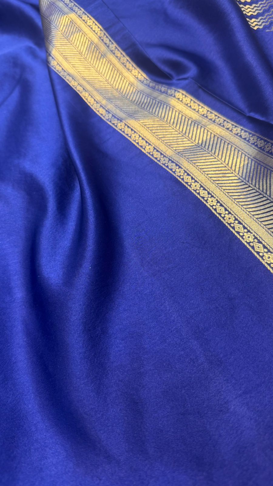 Handwoven Pure Mashru Silk Brocade Saree