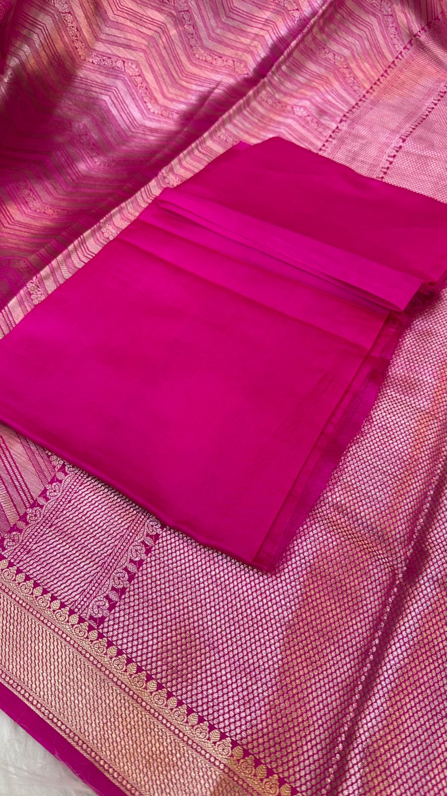 Rani Pure Raw Mango Silk Zari Brocade Zig Zag Design Saree