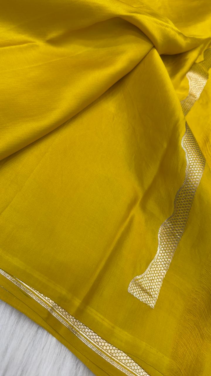 Pure Handloom Kaduwa Banarasi Mashru Silk Zari Border Boota Saree