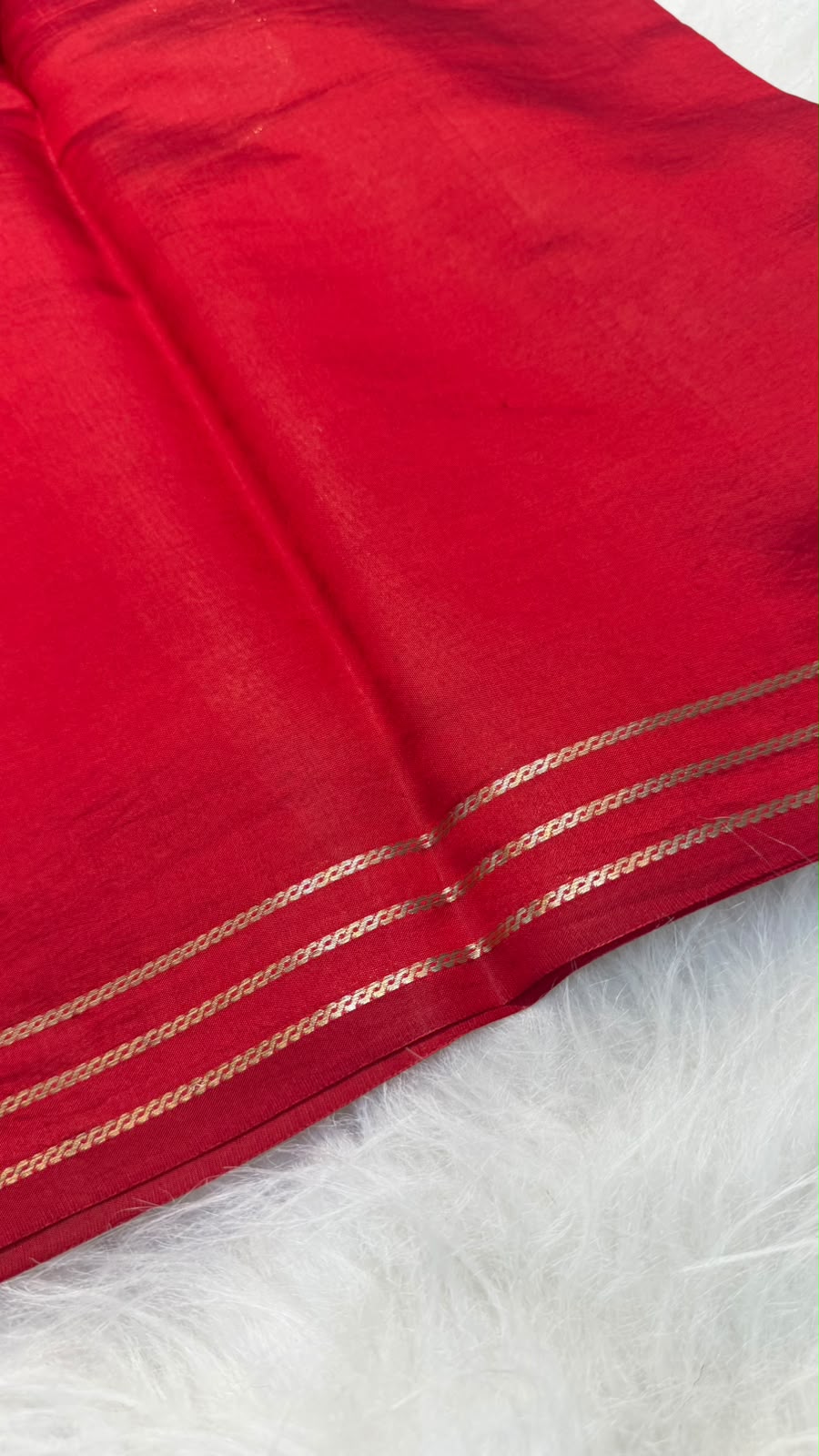 Handloom Pure Banarasi Dot Zari Buta Soft Silk Saree
