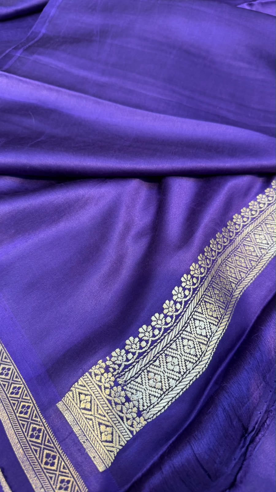 Handwoven Pure Mashru Silk Saree