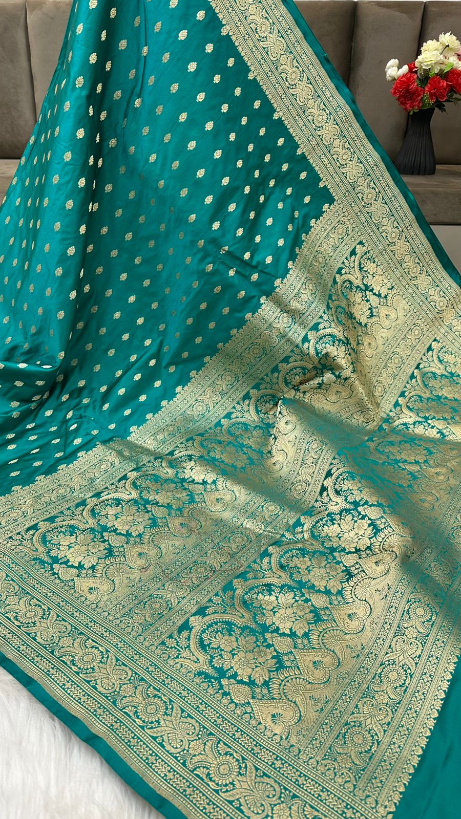 Handloom Pure Mashru Satin Silk Zari Buti Saree