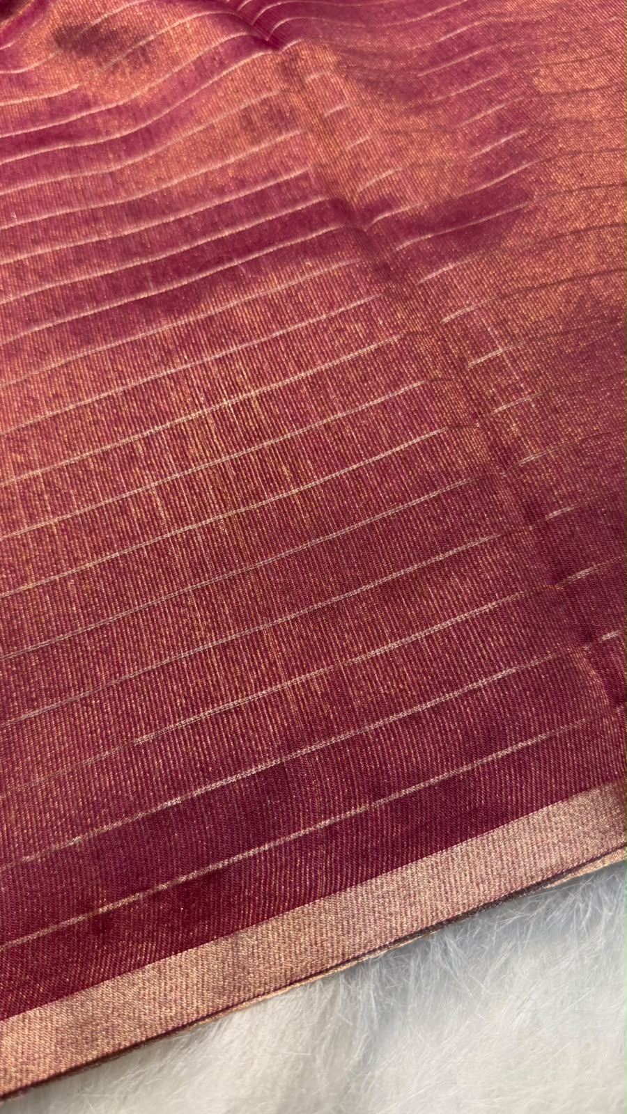 Pure Banarasi Checks Tissue Silk Munga Pallu Lace Border Saree
