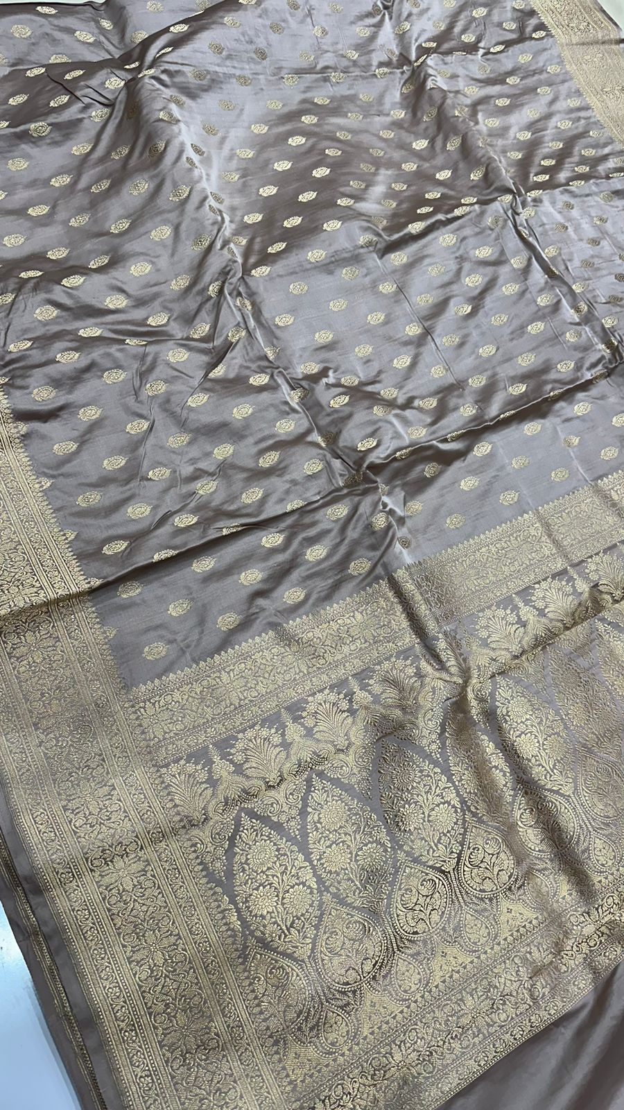 Handloom Pure Satin Silk Zari buti Saree