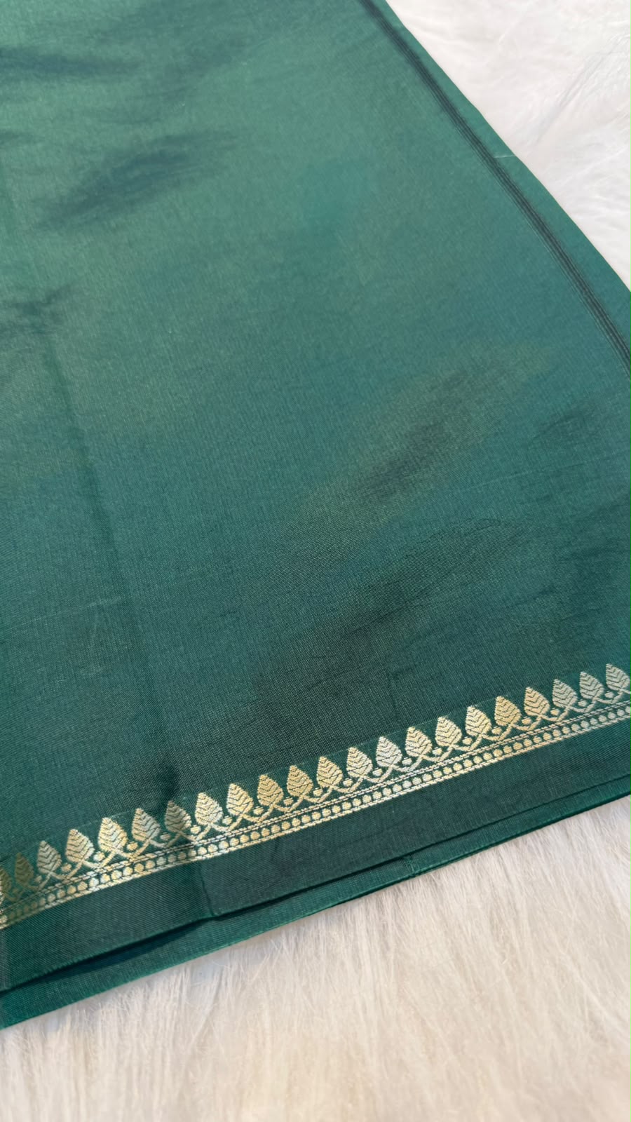 Pure Soft Silk Sona Rupa Buti Saree