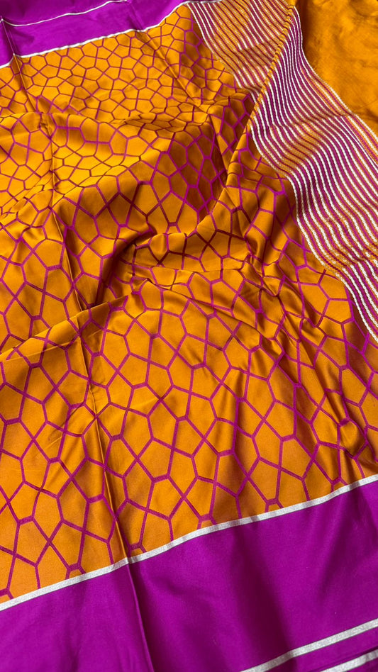 Handloom Pure Satin Silk Contrast Satin Border Saree