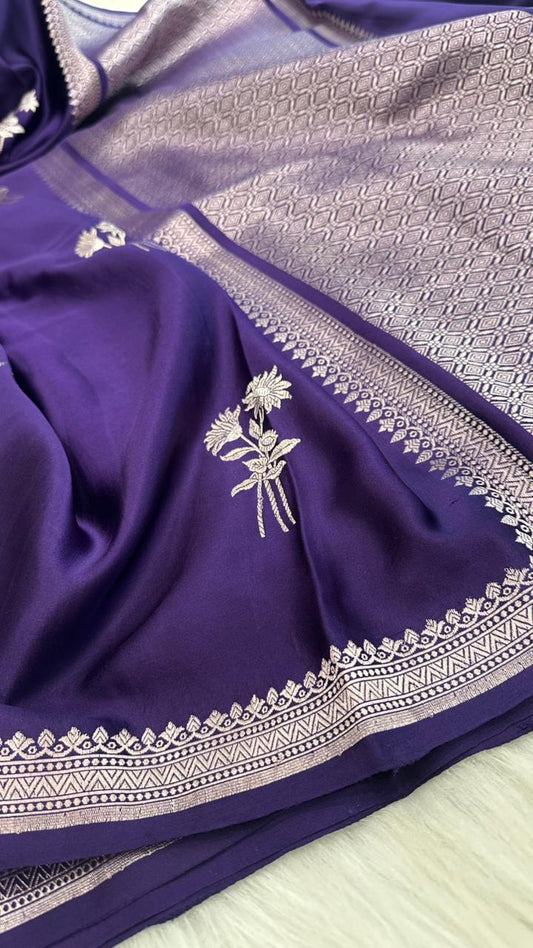 Pure Mashru Silk Small Zari Border Boota Saree