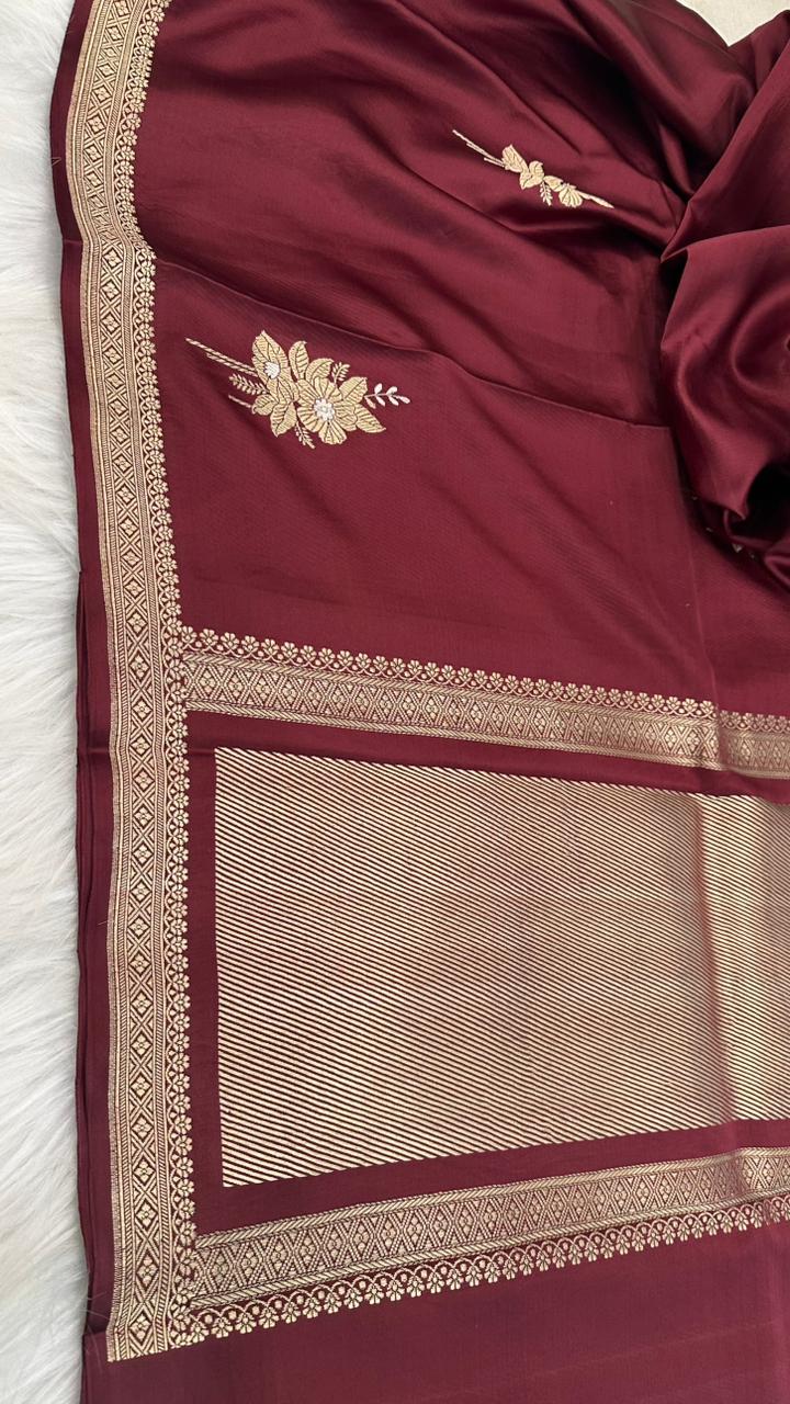 Pure Mashru Silk Small Zari Border Boota Saree