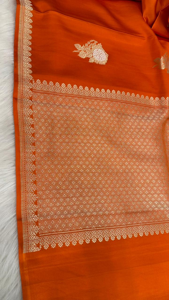 Pure Mashru Silk Small Zari Border Boota Saree