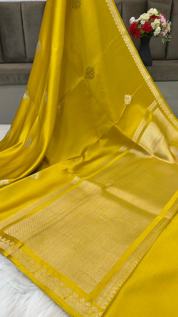 Pure Mashru Silk Small Zari Border Boota Saree