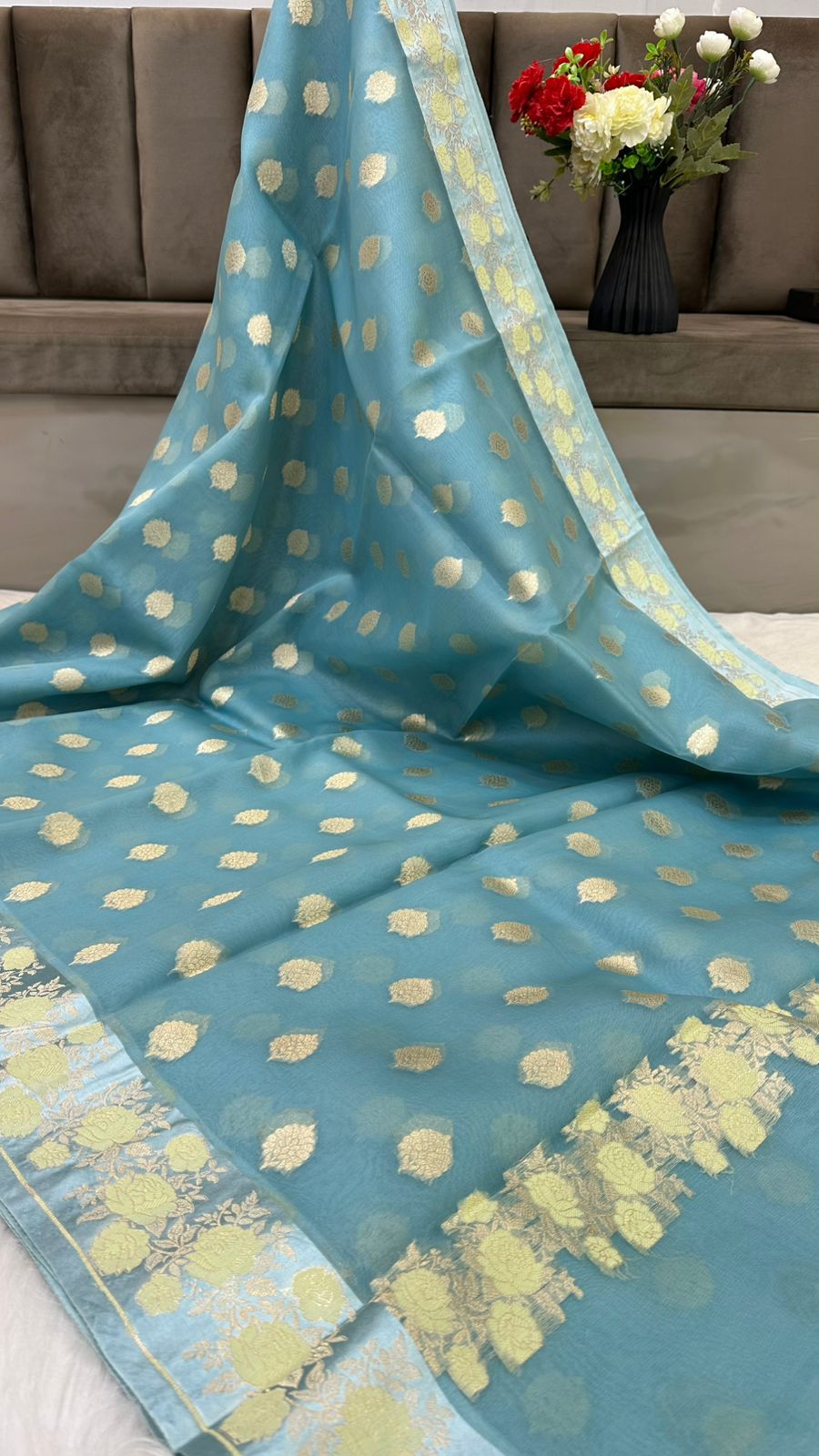 Handloom Pure Banarasi Organza Silk Mashru mina border saree