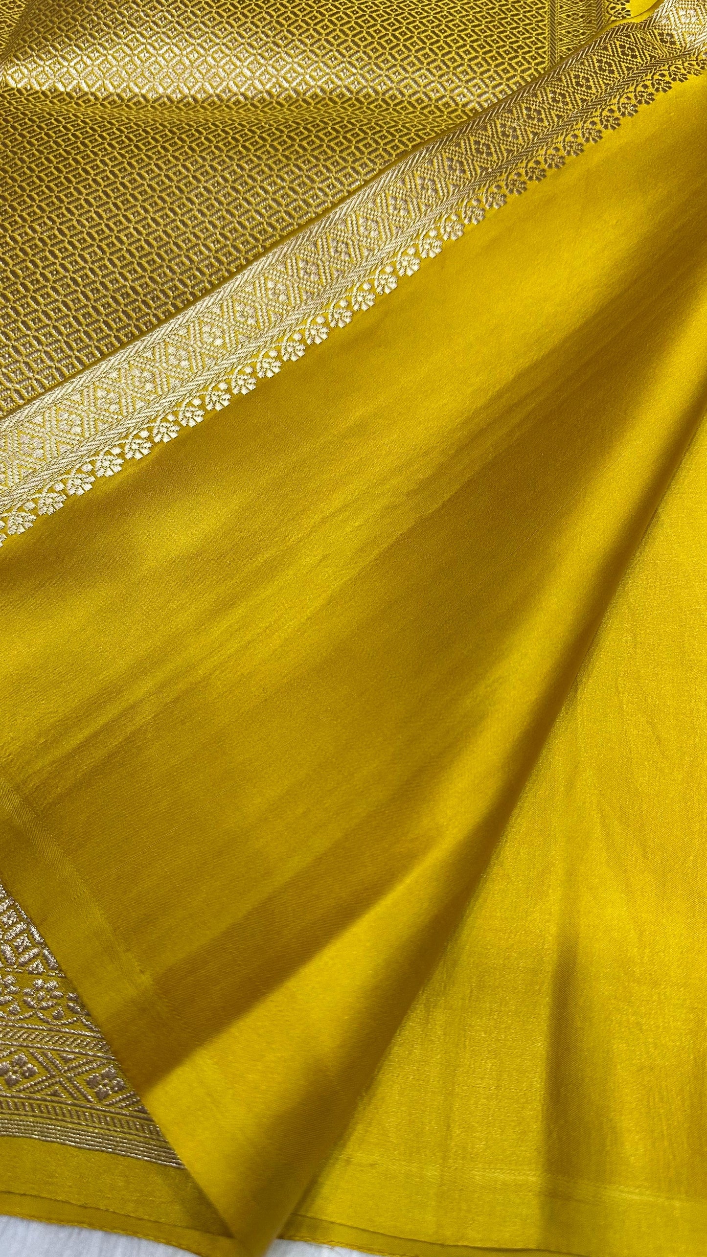 Yellow Gold pure silk handloom banarasi mashru saree