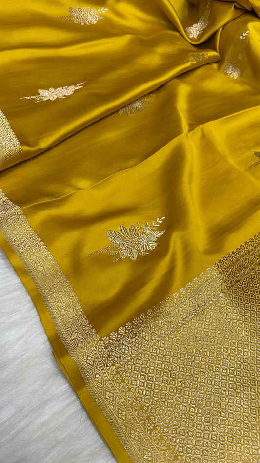 Yellow Gold pure silk handloom banarasi mashru saree