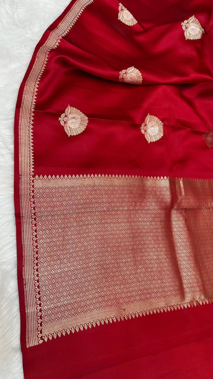 Red Mashru Silk Zari Border Pallu Banarasi Saree