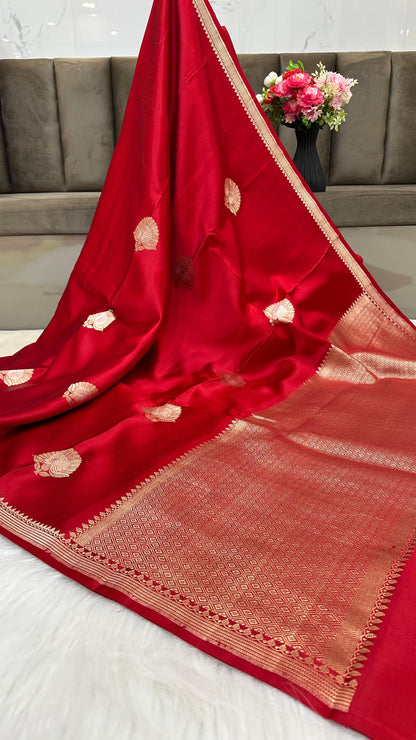 Red Mashru Silk Zari Border Pallu Banarasi Saree
