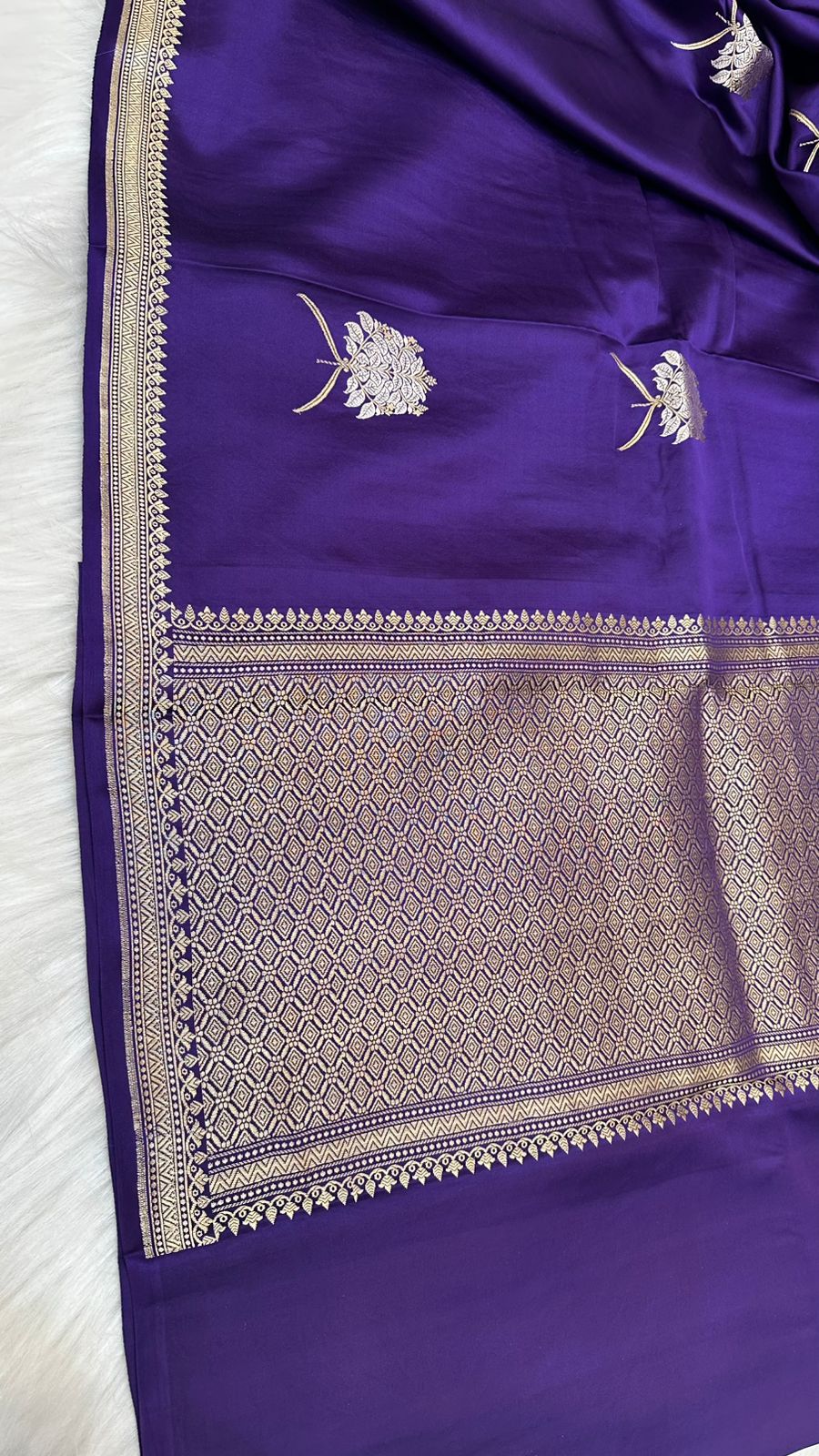 Royal Blue Mashru Silk Zari Border Aanchal Boota Saree