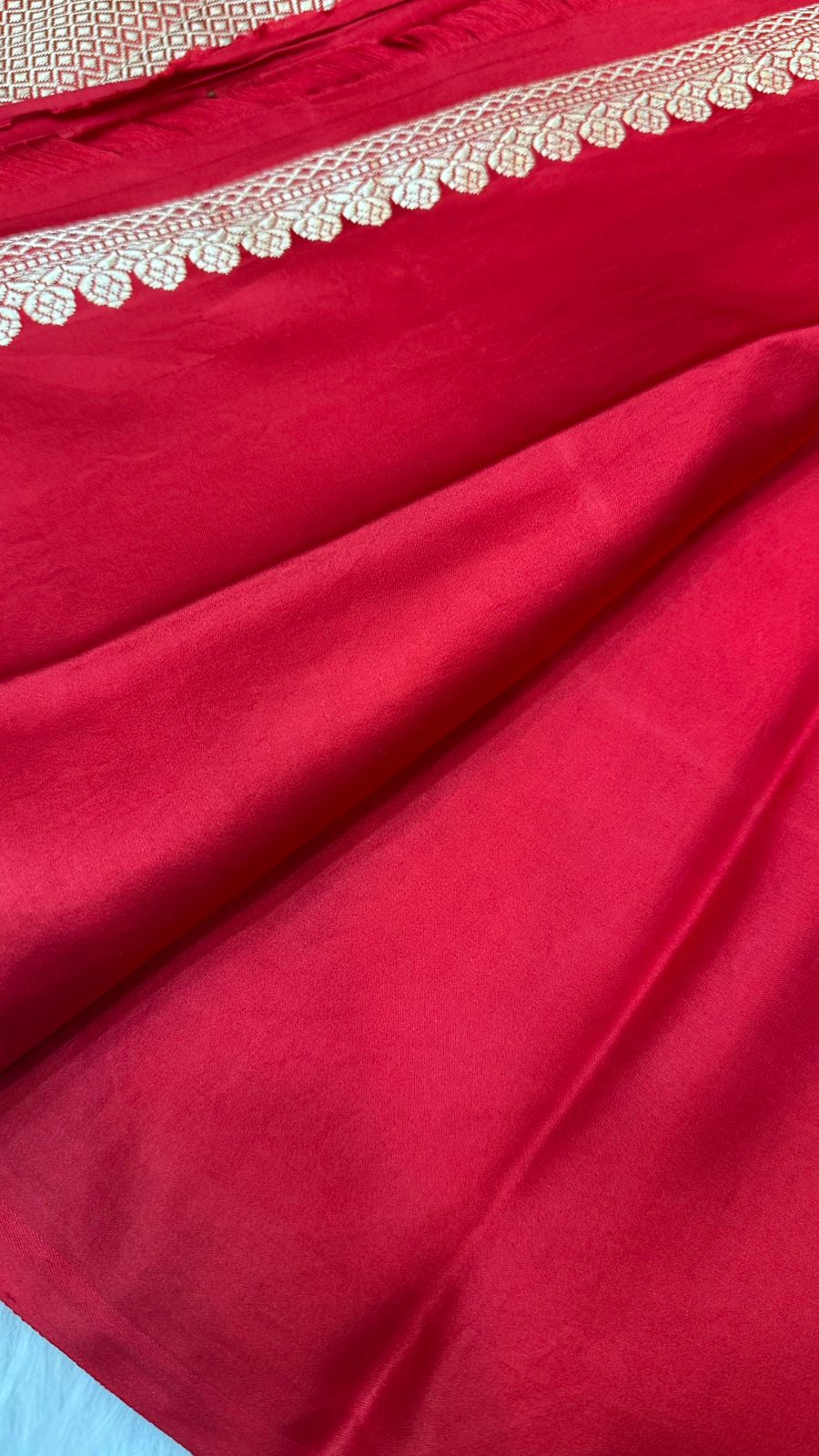 Red Mashru Silk Zari Border Aanchal Boota Saree