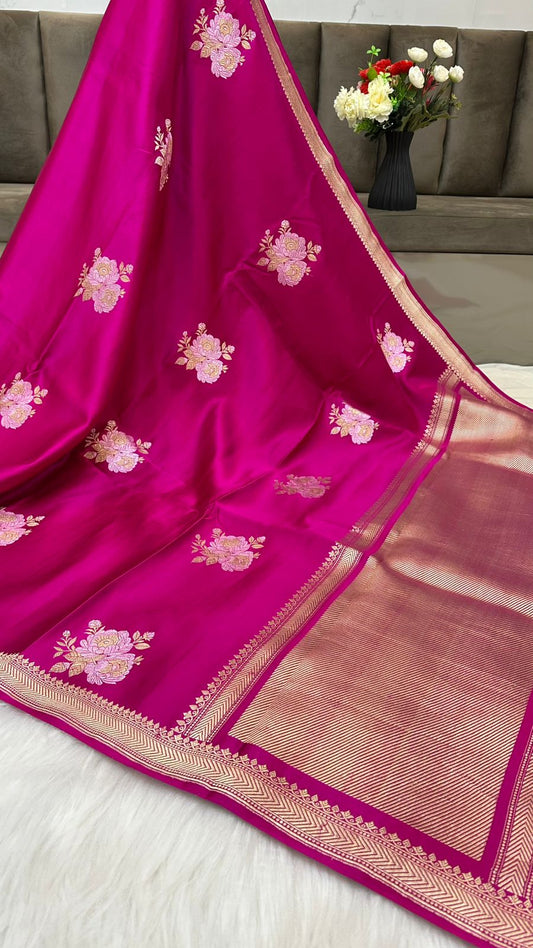 Magenta Mashru Silk Zari Border Aanchal Boota Saree