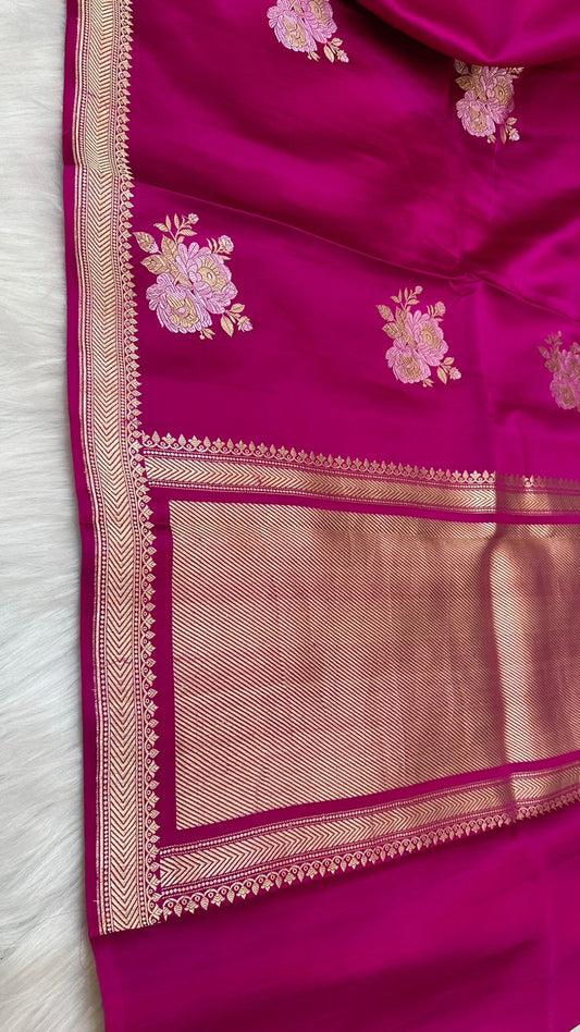 Magenta Mashru Silk Zari Border Aanchal Boota Saree