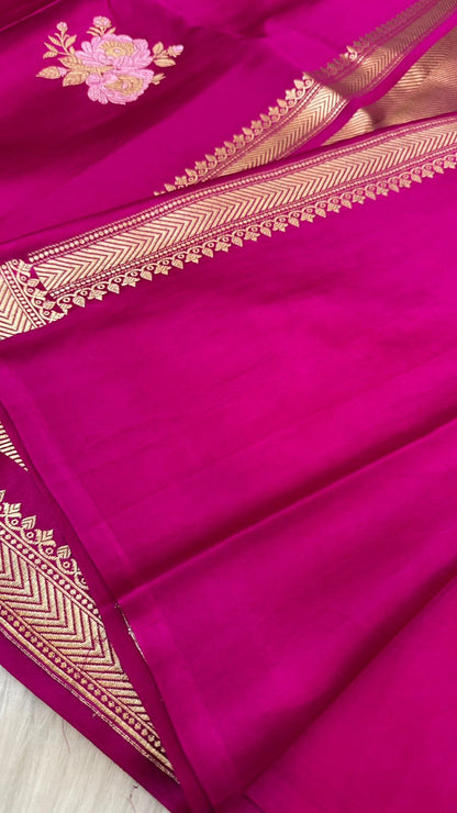 Magenta Mashru Silk Zari Border Aanchal Boota Saree