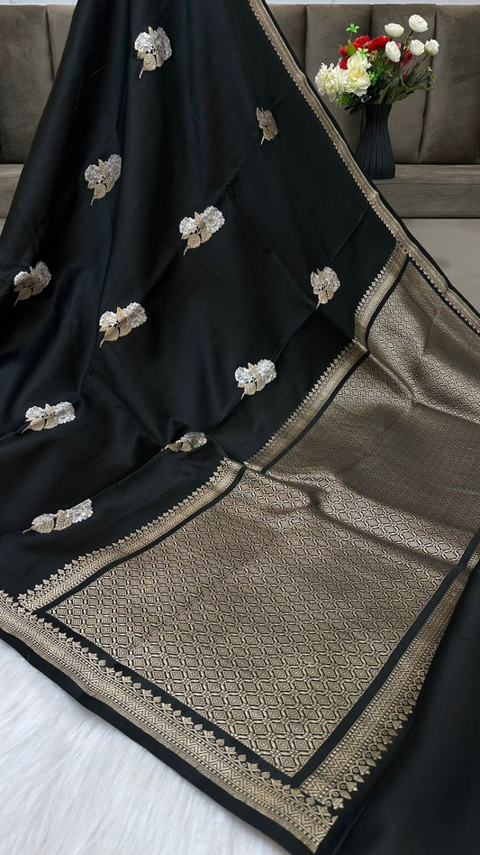 Black Mashru Silk Zari Border Aanchal Boota Saree