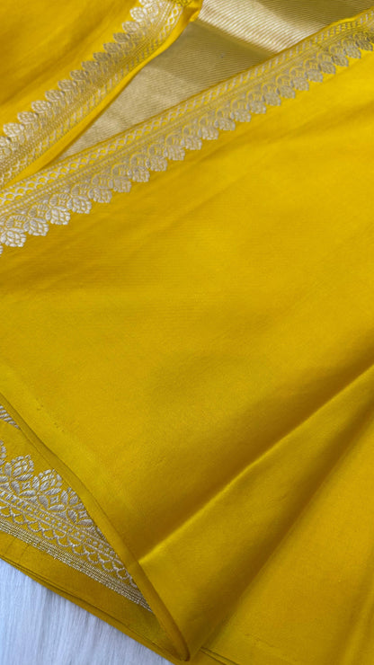 Yellow Mashru Silk Zari Border Aanchal Boota Saree