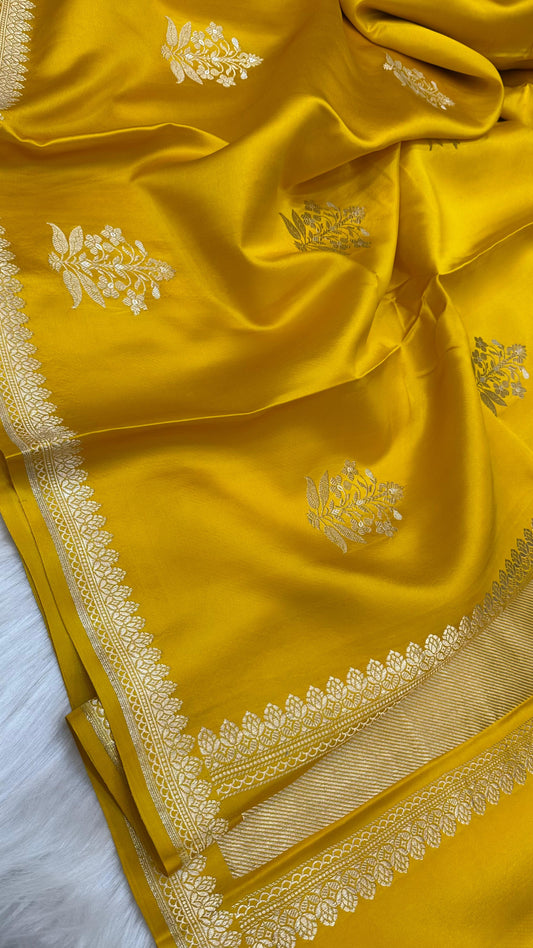 Yellow Mashru Silk Zari Border Aanchal Boota Saree