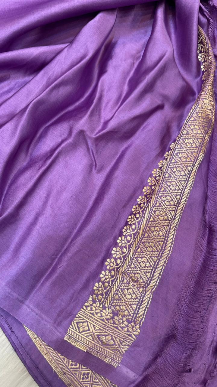 Pure Handloom Kaduwa Banarasi Mashru Silk Zari Border Boota Saree