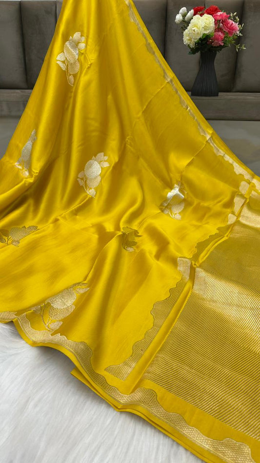 Pure Handloom Kaduwa Banarasi Mashru Silk Zari Border Boota Saree