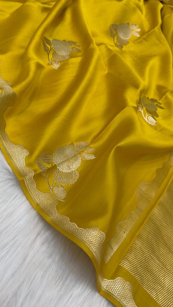 Pure Handloom Kaduwa Banarasi Mashru Silk Zari Border Boota Saree