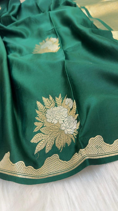 Pure Handloom Kaduwa Banarasi Mashru Silk Zari Border Boota Saree