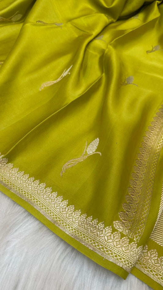 Pure Handloom Kaduwa Banarasi Mashru Silk Zari Border Boota Saree