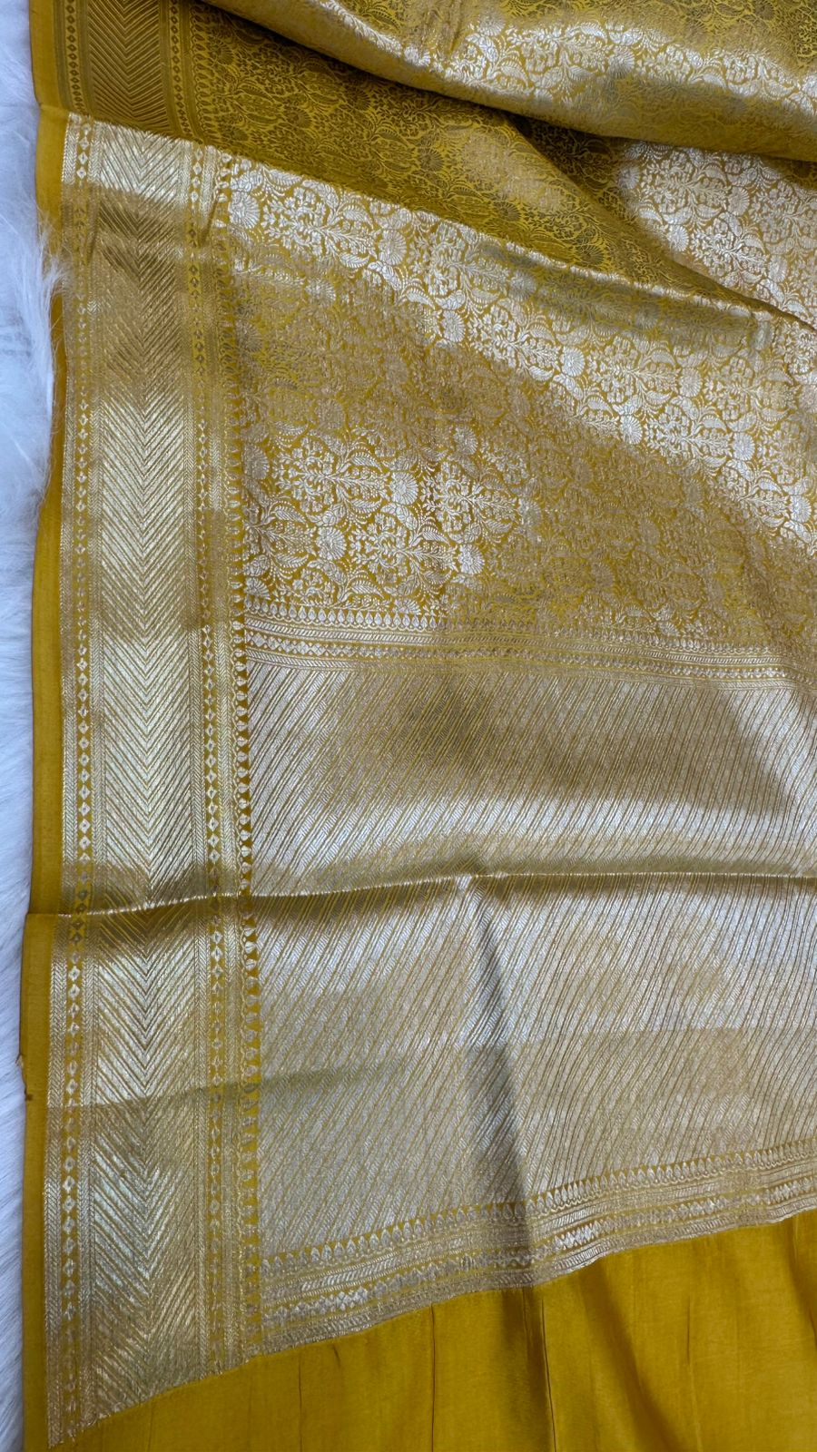 Yellow Pure Raw Mango Silk Zari Brocade Design Saree