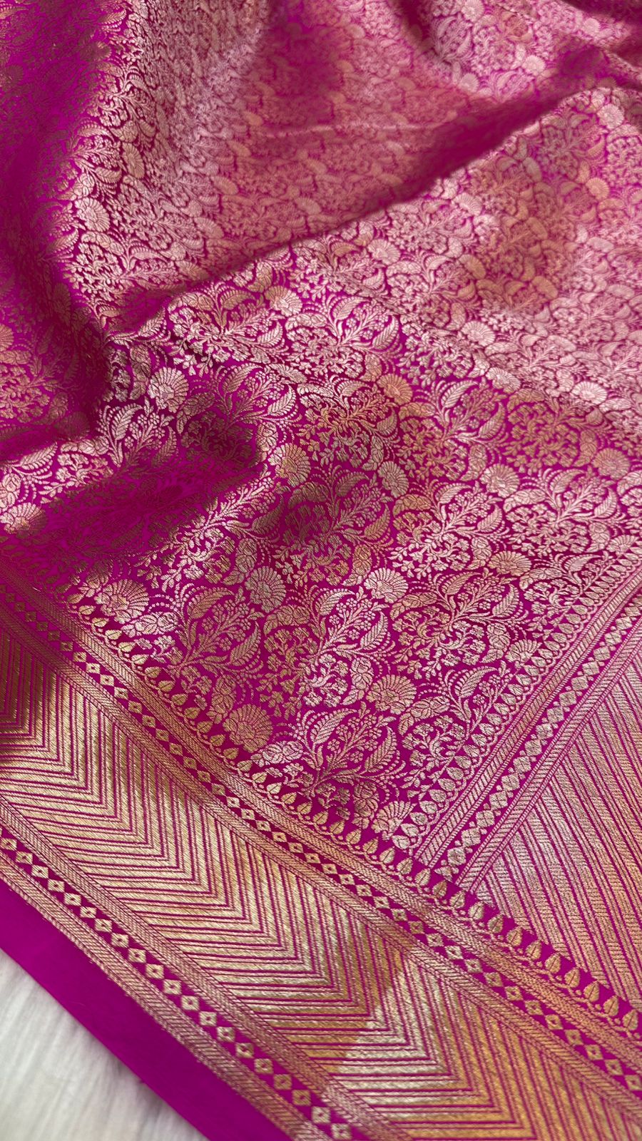 Magenta Pure Raw Mango Silk Zari Brocade Design Saree