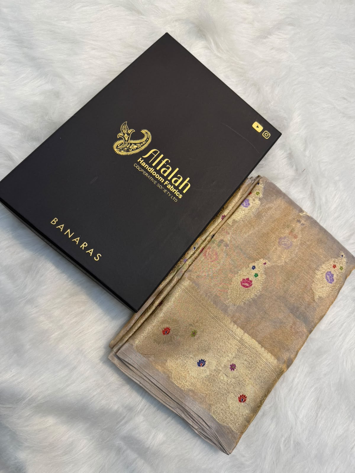 Pure Banarasi Katan Tissue Silk Mina Buta Zari Mina Border Saree
