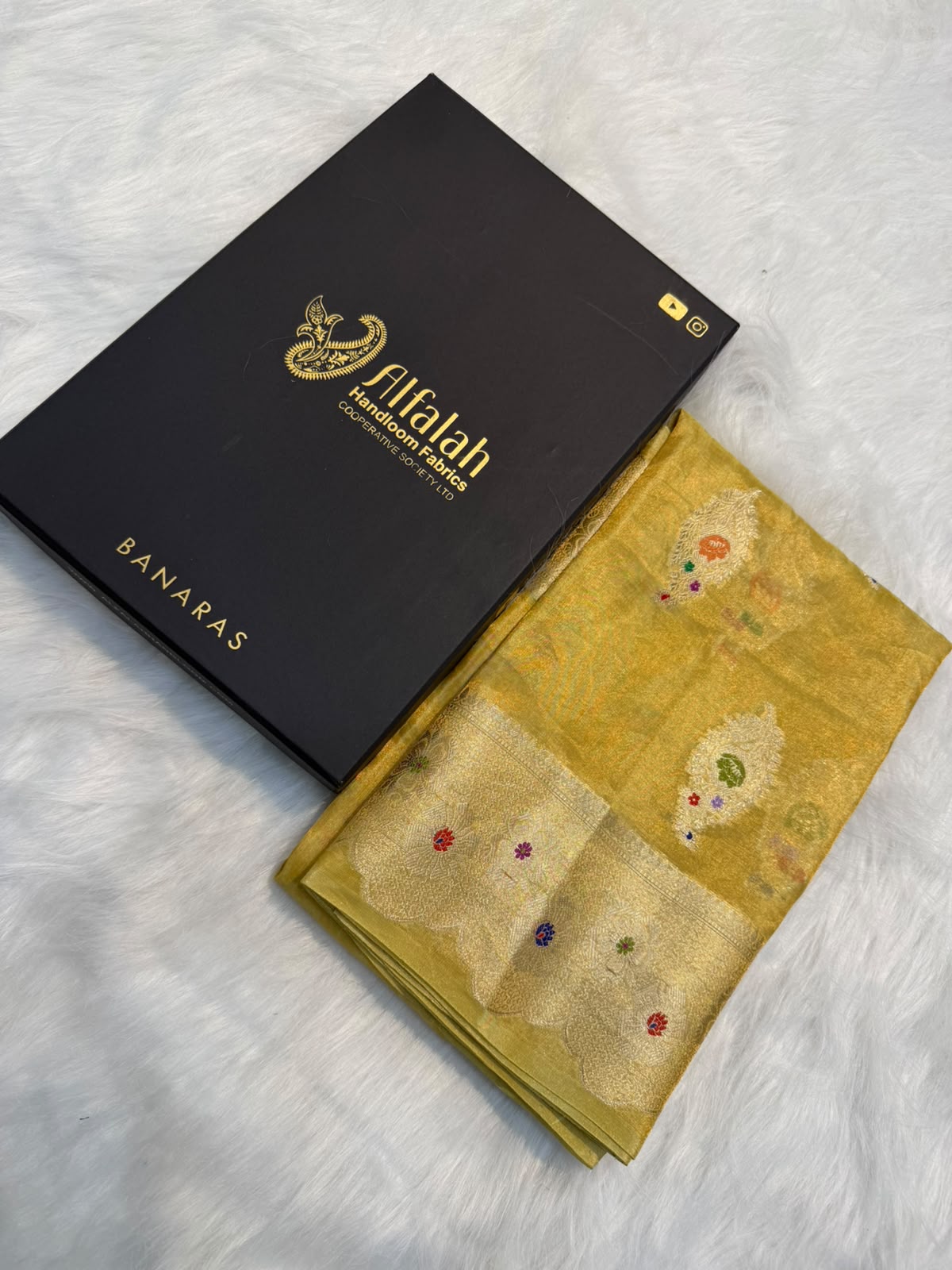 Pure Banarasi Katan Tissue Silk Mina Buta Zari Mina Border Saree