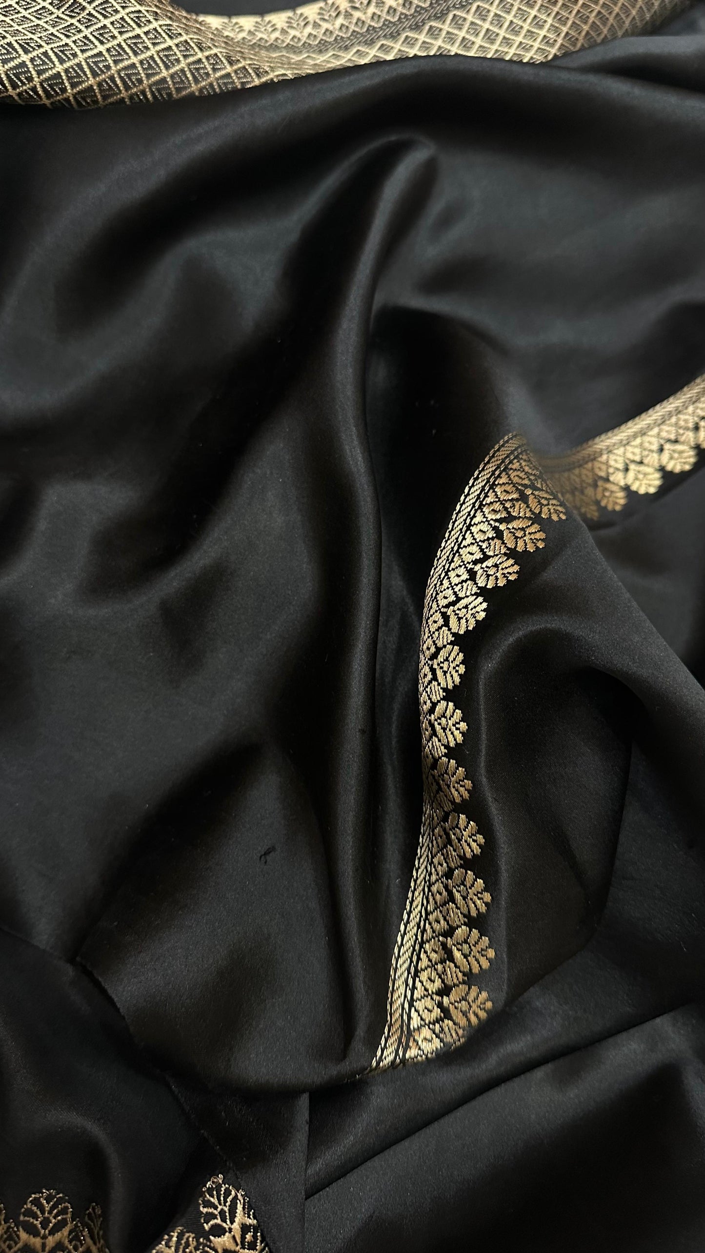 Premium black pure handloom banarasi kadhua silk sari