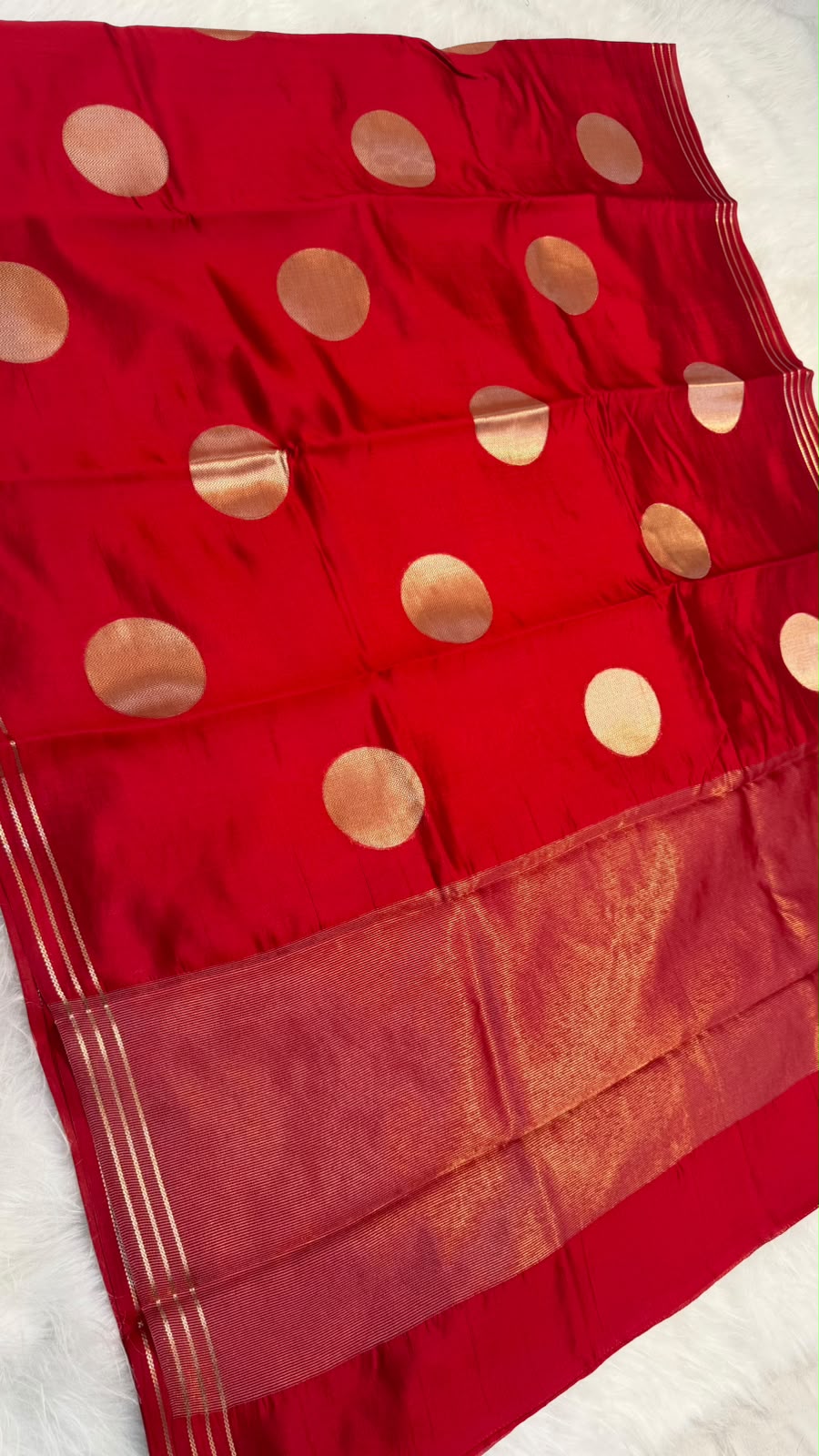 Handloom Pure Banarasi Dot Zari Buta Soft Silk Saree
