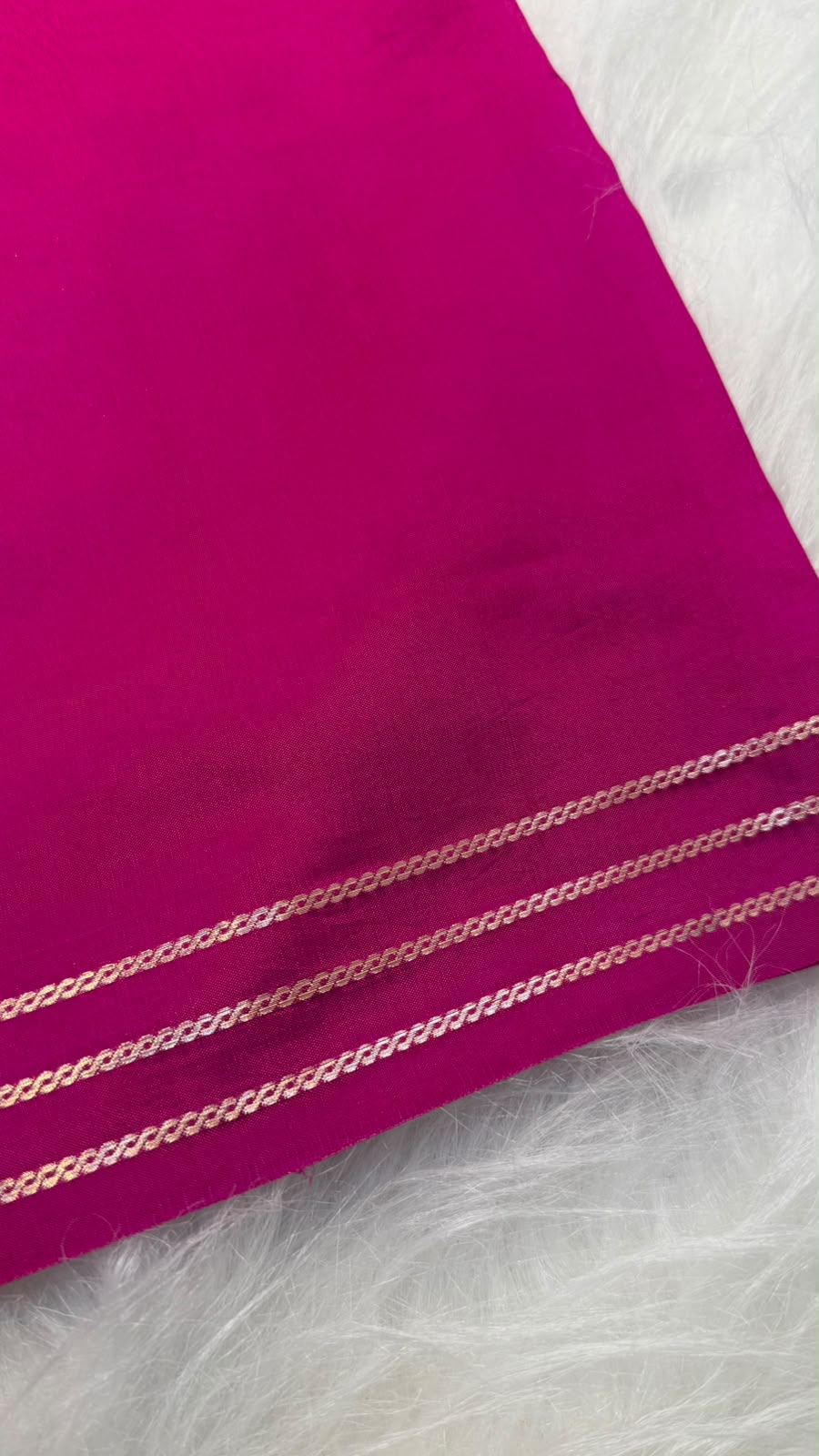 Handloom Pure Banarasi Dot Zari Buta Soft Silk Saree