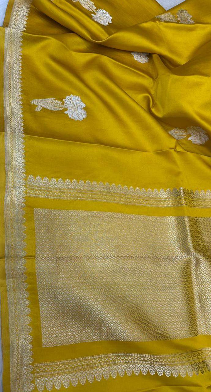 Pure Handloom Mashru Silk Zari Border Boota Banarasi Saree