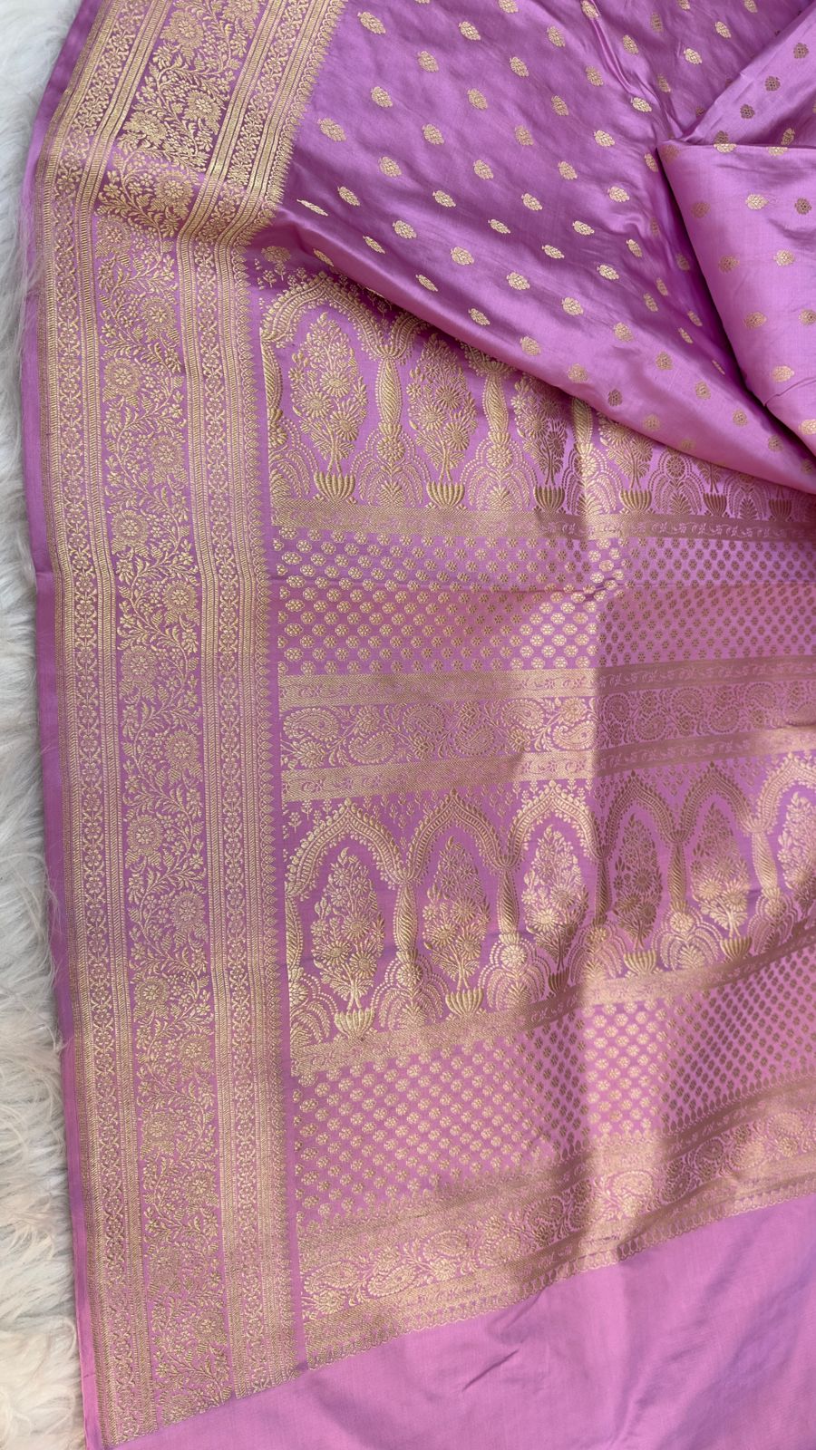 Handloom Pure Mashru Satin Silk Zari Buti Saree