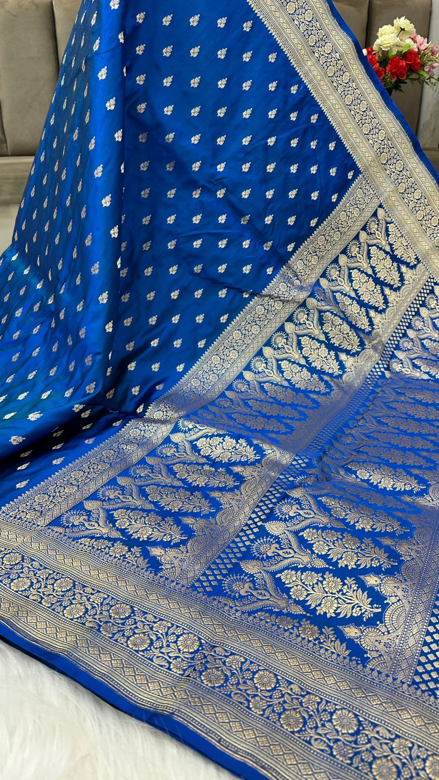 Handloom Pure Mashru Satin Silk Zari Buti Saree