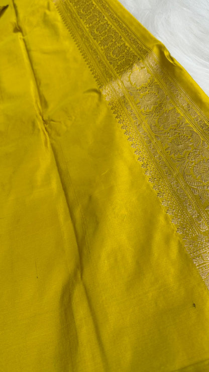 Handloom Pure Mashru Satin Silk Zari Buti Saree