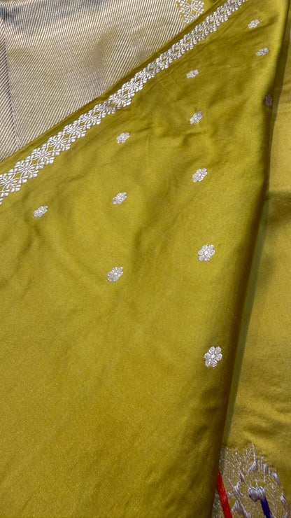 Handwoven Pure Mashru Silk Saree