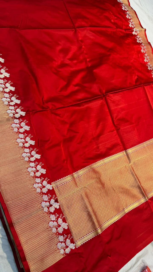 Handwoven Pure Mashru Silk Saree