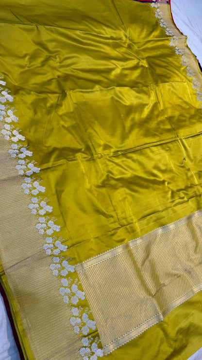 Handwoven Pure Mashru Silk Saree