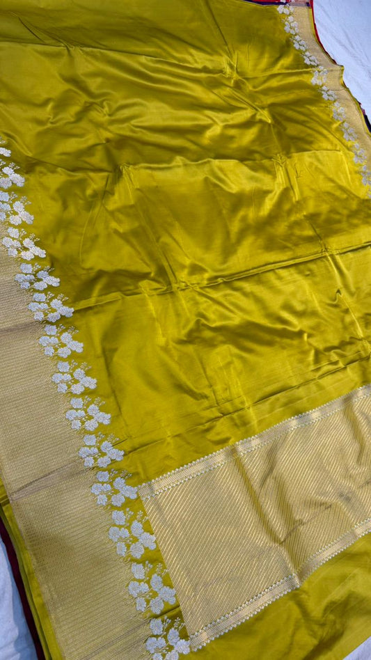 Handwoven Pure Mashru Silk Saree